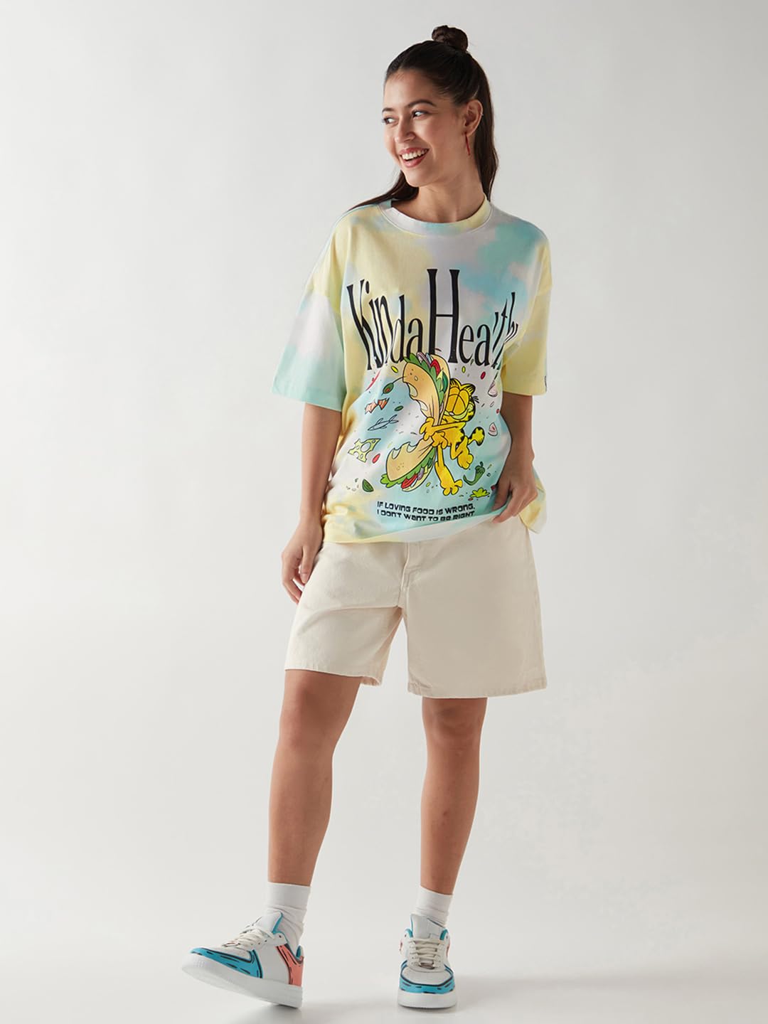 Bewakoof Official Garfield Merchandise Women's Graphic Printed Oversized Fit Half Sleeve Round Neck Cotton Jersey T-Shirt