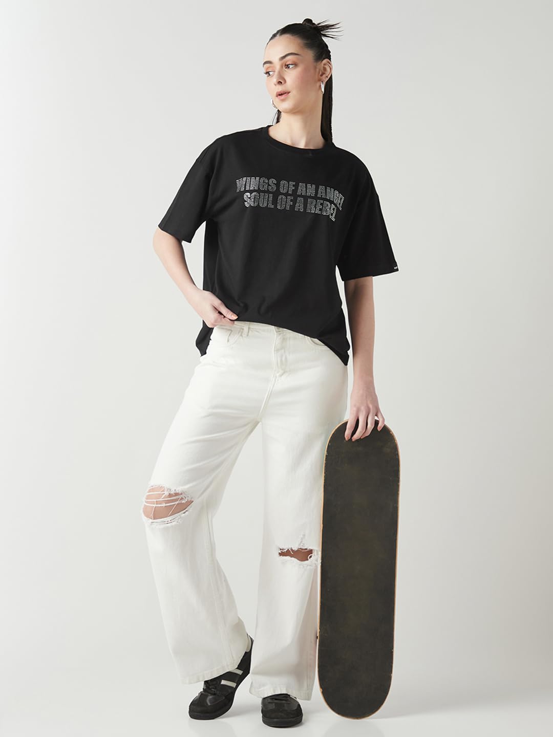 Bewakoof Official Garfield Merchandise Women's Graphic Printed Oversized Fit Half Sleeve Round Neck Cotton Jersey T-Shirt