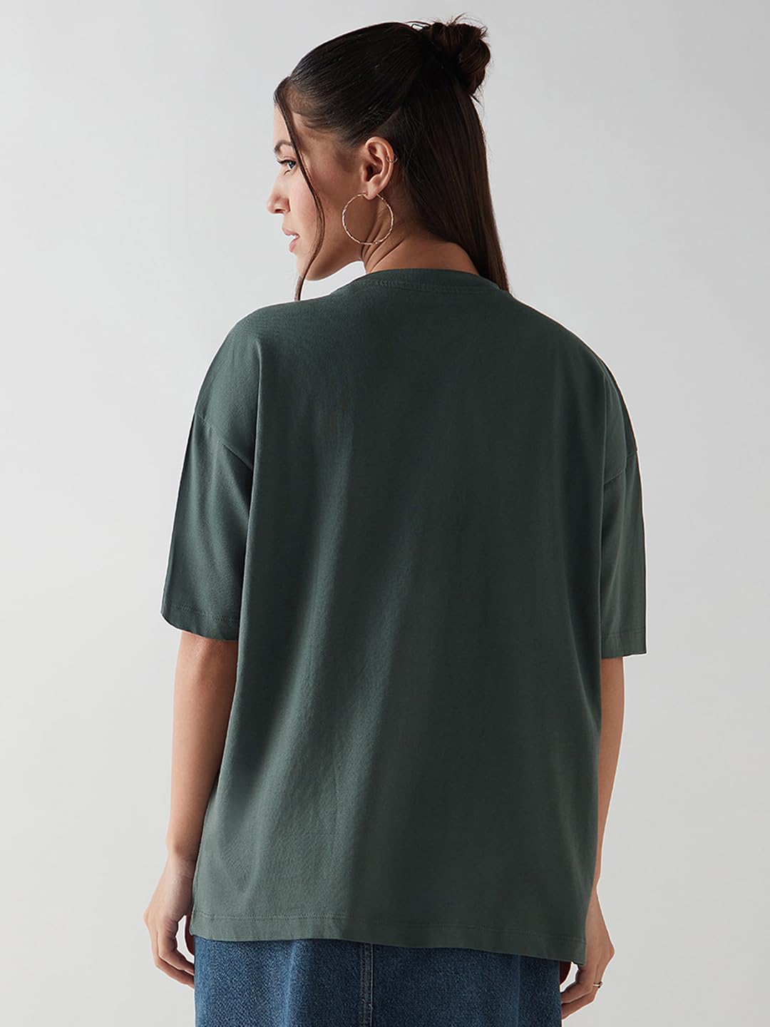 Bewakoof Official Garfield Merchandise Women's Graphic Printed Oversized Fit Half Sleeve Round Neck Cotton Jersey T-Shirt