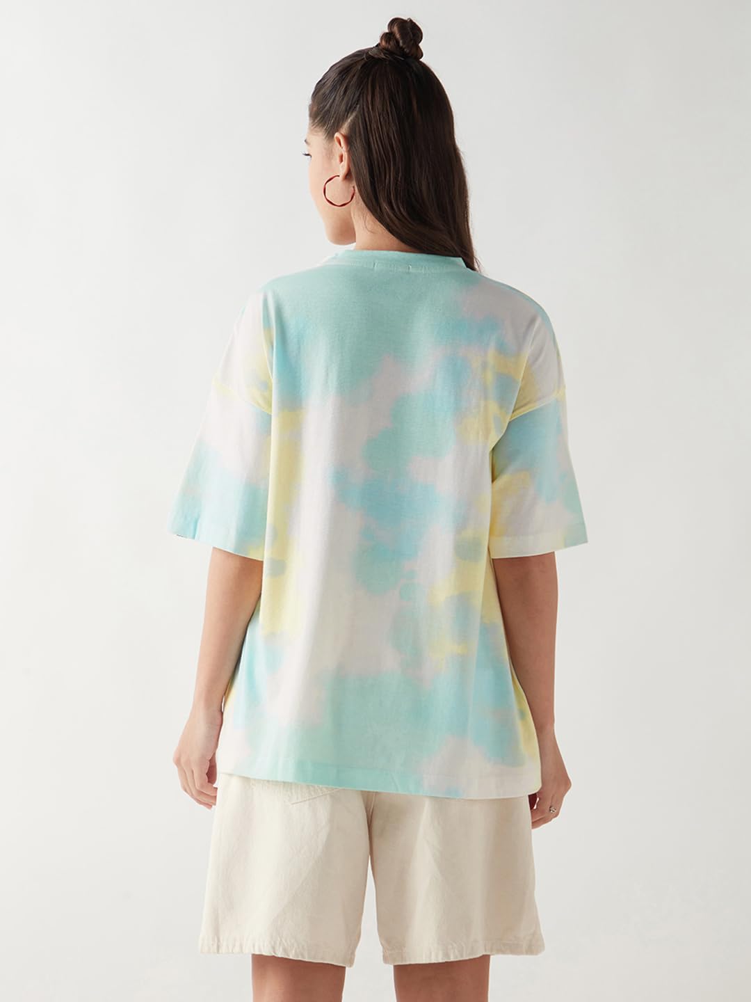 Bewakoof Official Garfield Merchandise Women's Graphic Printed Oversized Fit Half Sleeve Round Neck Cotton Jersey T-Shirt