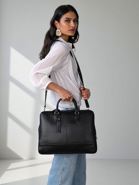 Mast & Harbour Structured Shoulder Bag