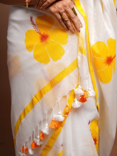 SILKWEAR Floral Linen Blend Designer Saree