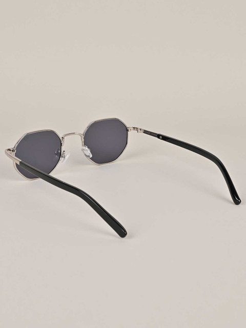 Voyage Unisex Black Lens & Silver-Toned Round Sunglasses with UV Protected Lens