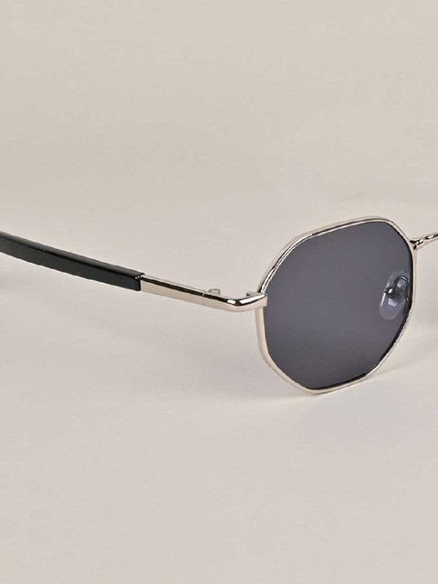 Voyage Unisex Black Lens & Silver-Toned Round Sunglasses with UV Protected Lens