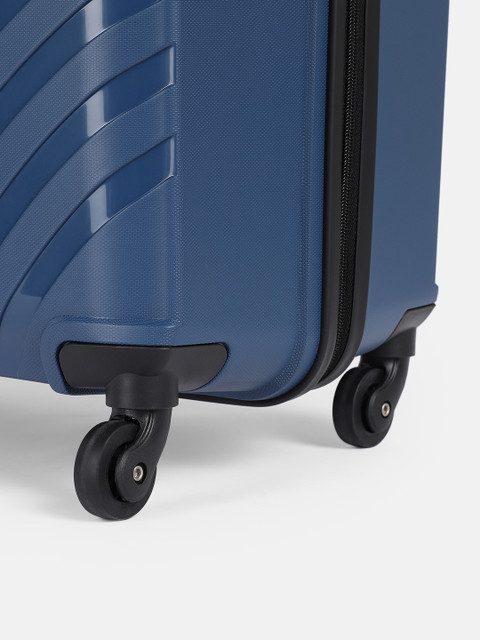 Wildcraft Onyx Lite-TR Wiki Unisex Set of 3 Hard Shell Trolley Suitcases