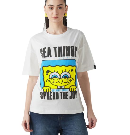 Bewakoof Official Garfield Merchandise Women's Graphic Printed Oversized Fit Half Sleeve Round Neck Cotton Jersey T-Shirt