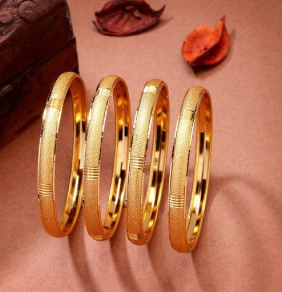 NVR Women Set of 4 Gold-Plated Traditional Bangles
